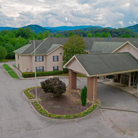 All Season Suites Pigeon Forge Buitenkant foto