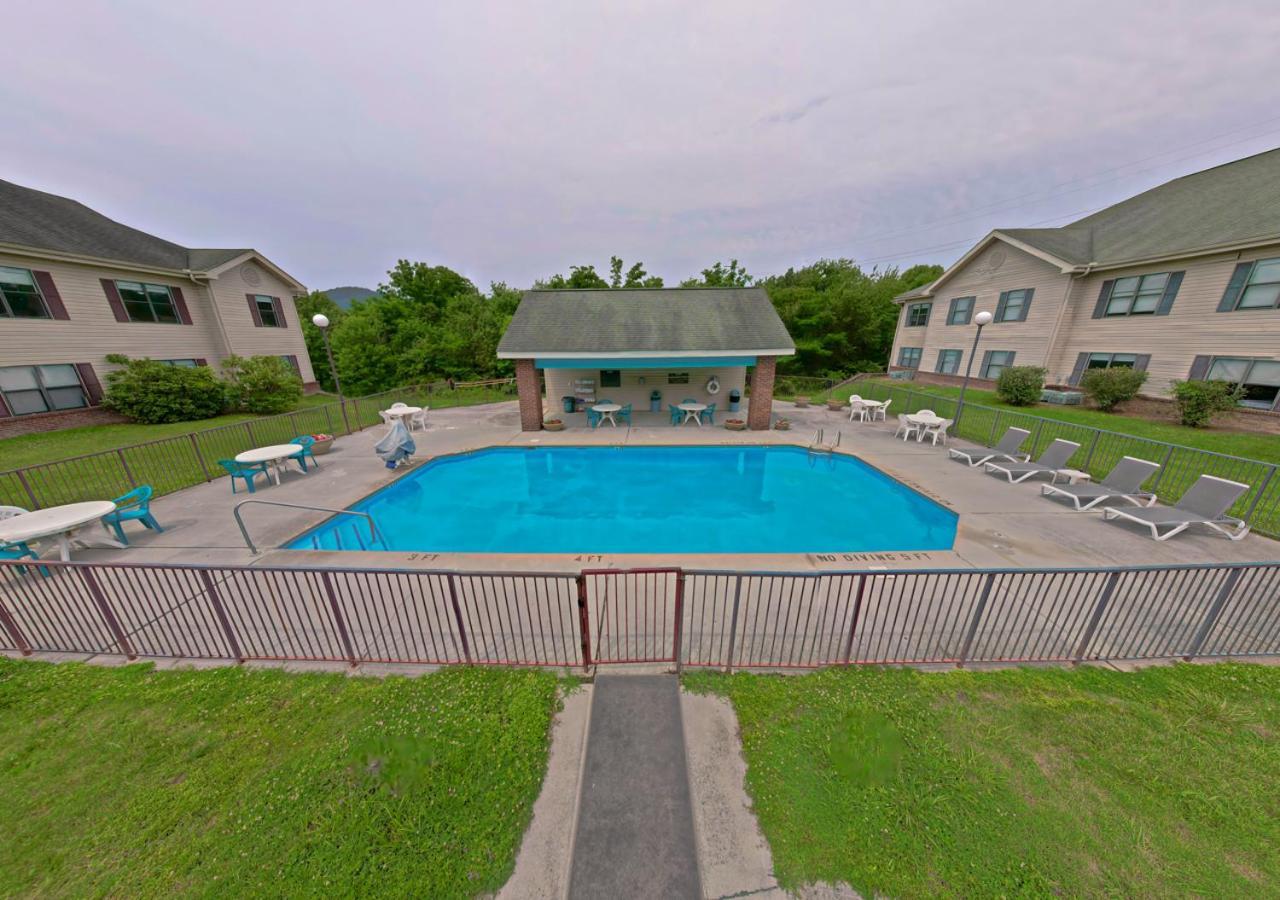 All Season Suites Pigeon Forge Buitenkant foto