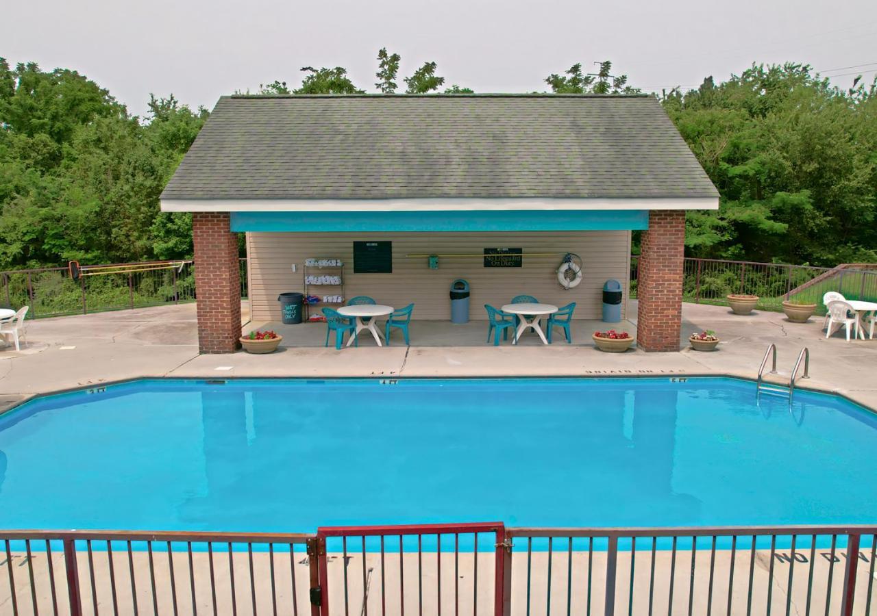 All Season Suites Pigeon Forge Buitenkant foto